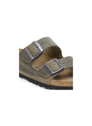 Sandália Arizona Oiled Leather Birkenstock 1027039 Faded Khaki