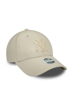 New York Yankees Faux Leather Womens 9FORTY Adjustable Cap New Era 60364299 STNSTN Light Beige
