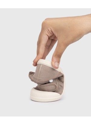 Lona V. Cacau Shoes Igor S10333-390 Beige