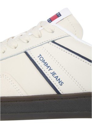 The Greenwich Suede Detail Trainers Sneakers Tommy Hilfiger EMEM01571ACG Beige