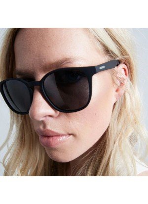 Ruta Sunglasses Parafina RUT-BLC-SMO Black