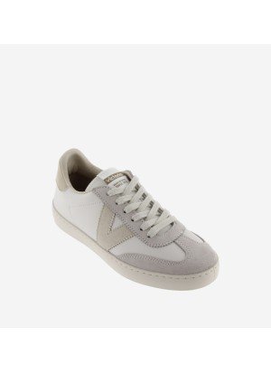 Berlín Biker Leather Effect & Cracked Leather Sneakers Victoria 1126184 Hielo