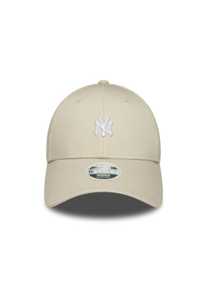 New York Yankees Womens MLB Mini Logo 9FORTY Adjustable Cap New Era 60675535 Cream
