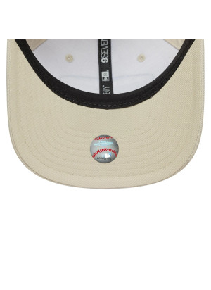 LA Dodgers MLB Patch 9SEVENTY Stretch-Snap Adjustable Cap New Era 60691205 Cream