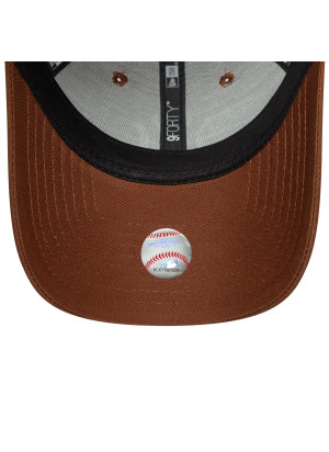 New York Yankees MLB League Essential 9FORTY Adjustable Cap New Era 60691396 Brown